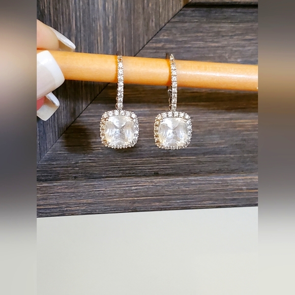 Jewelry - 14K Earrings